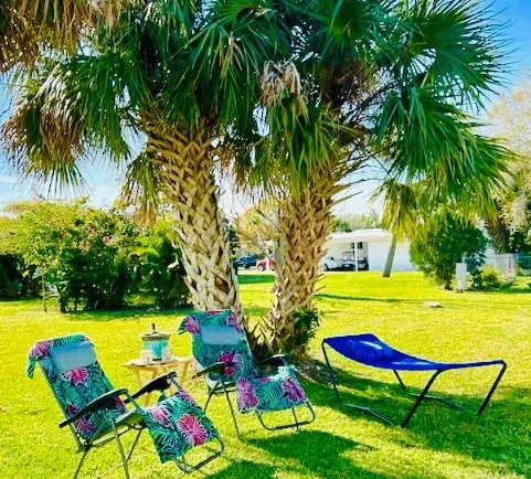 Tropical hideaway at Palm Cottage - Image 1