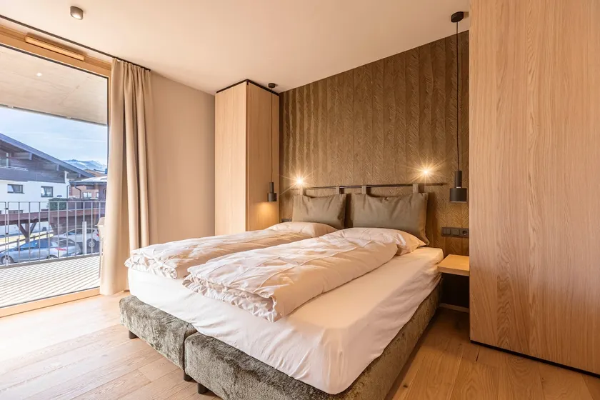 Premium Holiday Apartment With 1 Bedroom - Image 1