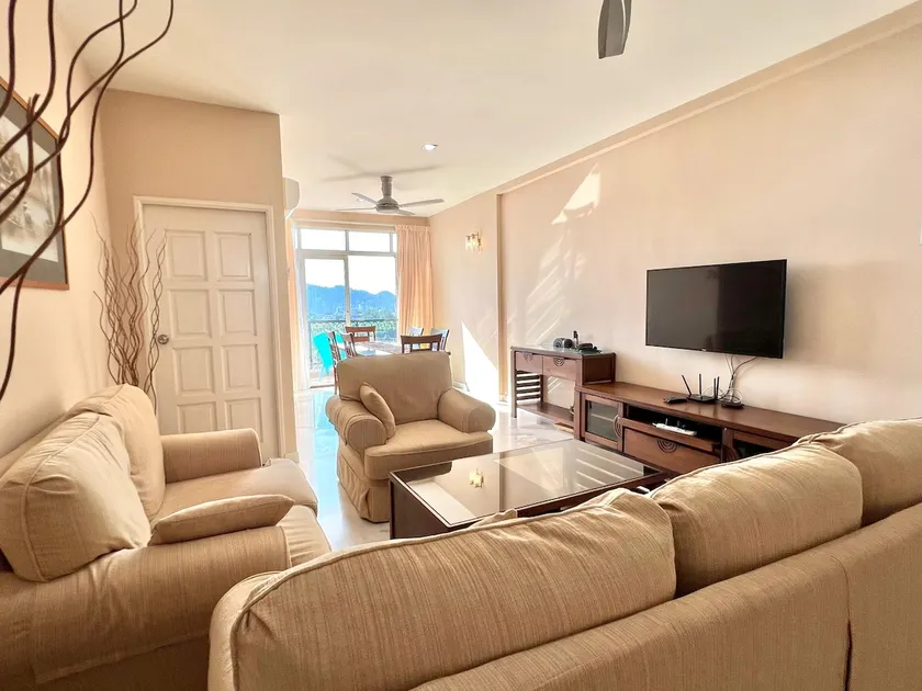 FAT MOM-High Floor Sea View Home | High-Speed WiFi - Image 1