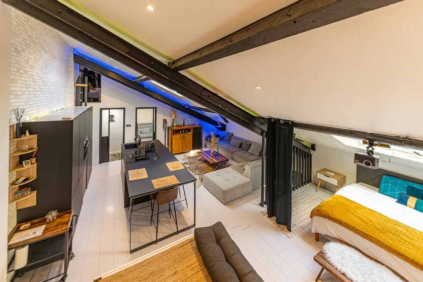 Le Nid Designer Loft 80m² · Air-conditioned · Home Cinema - Image 1