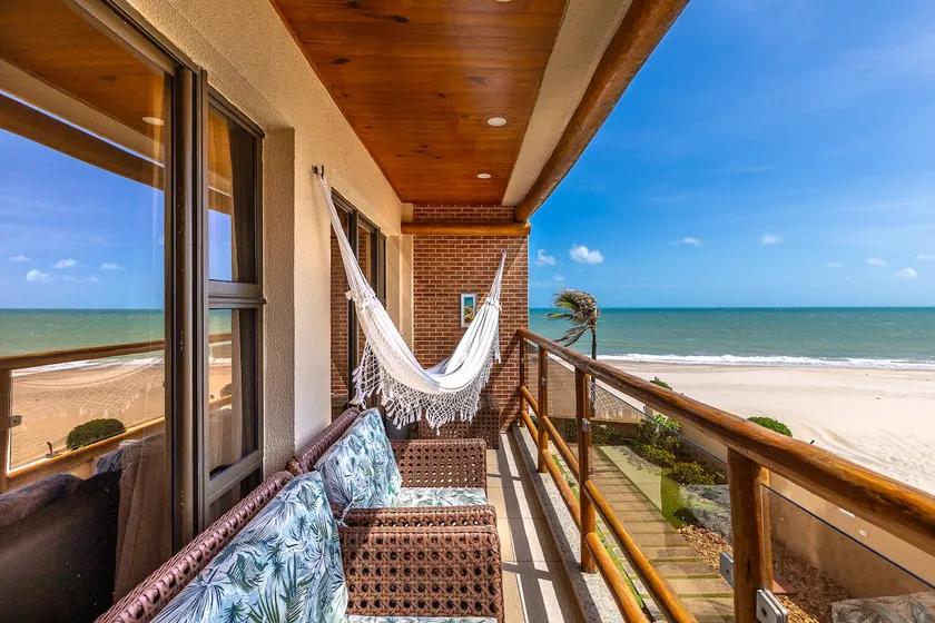 Boutique, Ocean View, Varandas do Mar Apt 406. - Image 1