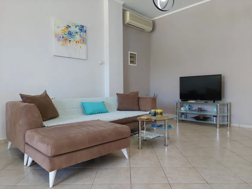 Stavros' luxury apartment - Image 1