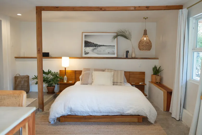 Highland Park Bungalow - Image 1