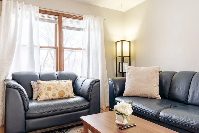 Cozy1-BR Home near Airport, MOA & Downtown - Image 1