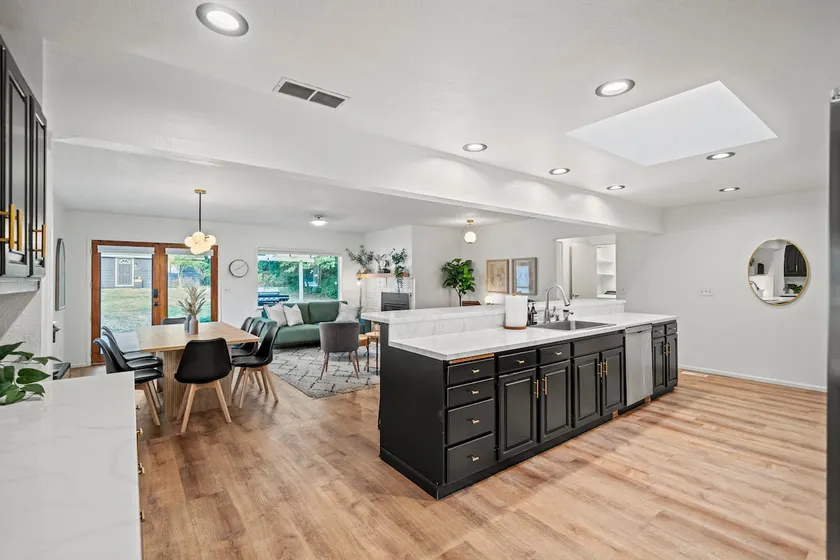 Chambers Bay 4BR Retreat | Open Layout + Yard - Image 1