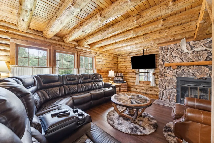 Sprawling Cabin Estate with Hot Tub and Games - Image 1
