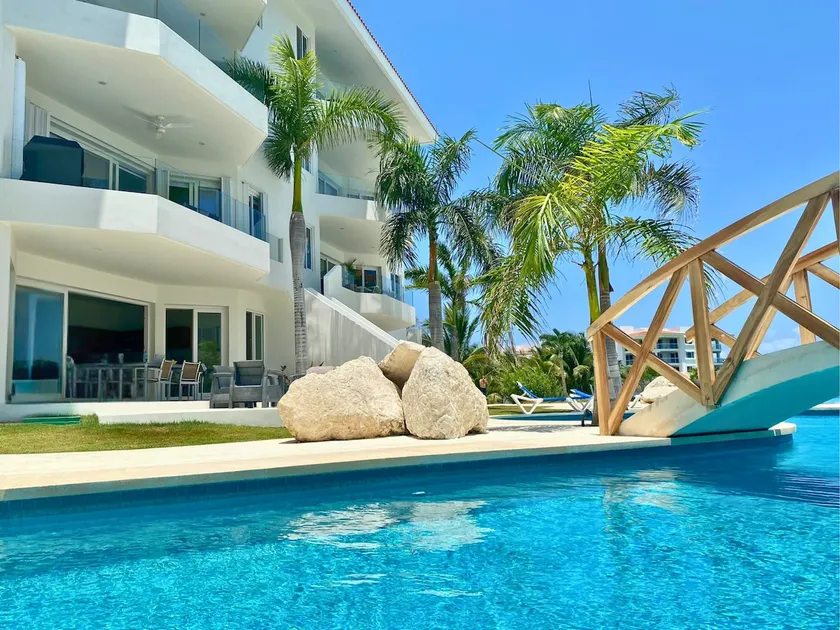 Sea View: Terrace-Pools-Beach Nearby-Fast WiFi - Image 1
