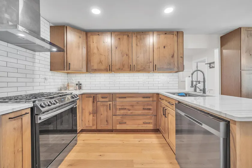 LUX 6BD 3,300+SqFt Ranch w/ Basement, Sauna & More - Image 1
