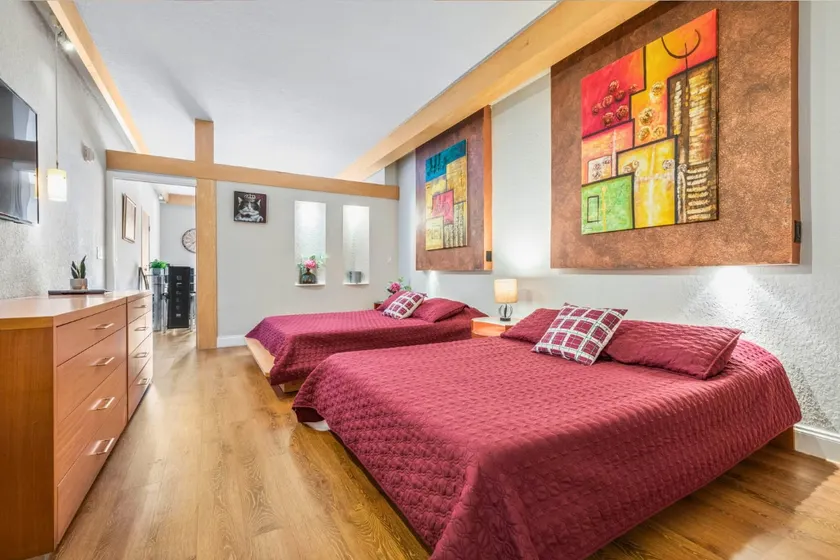 Charming Condo - European Vibe - Image 1