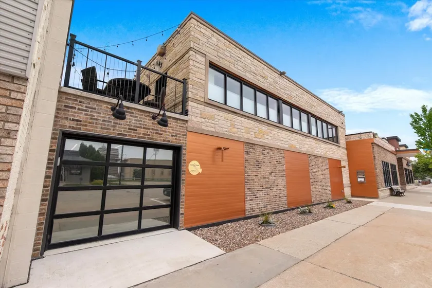 The Cheddar House Condo - Image 1