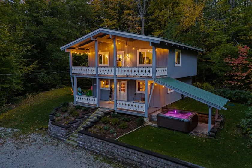 Tanglewood Retreat, Hot Tub, Fire Pit, Mtn Views - Image 1