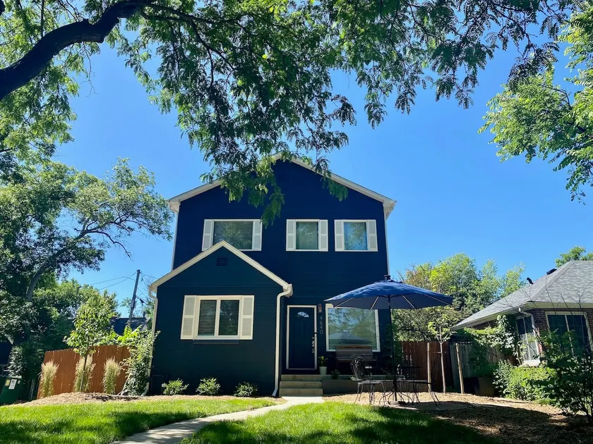 Spacious 5 bed / 4 bath in Gorgeous Park Hill - Image 1