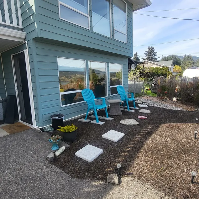 Pretty View - Image 1