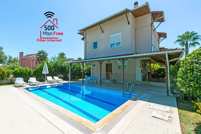Paradise Town Villa Hazel - Image 1