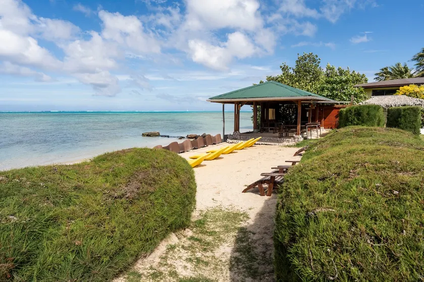 TuiMatai House, private white beach view of Tahiti - Image 1