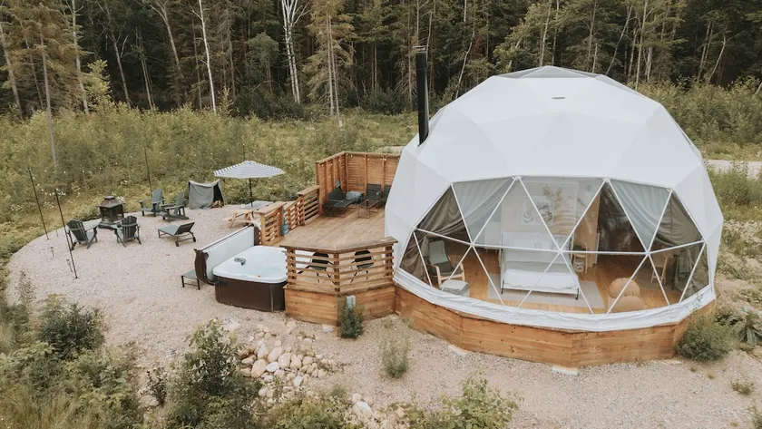 Lake View Luxury Dome Nº 3 - HillHaus Domes - Image 1