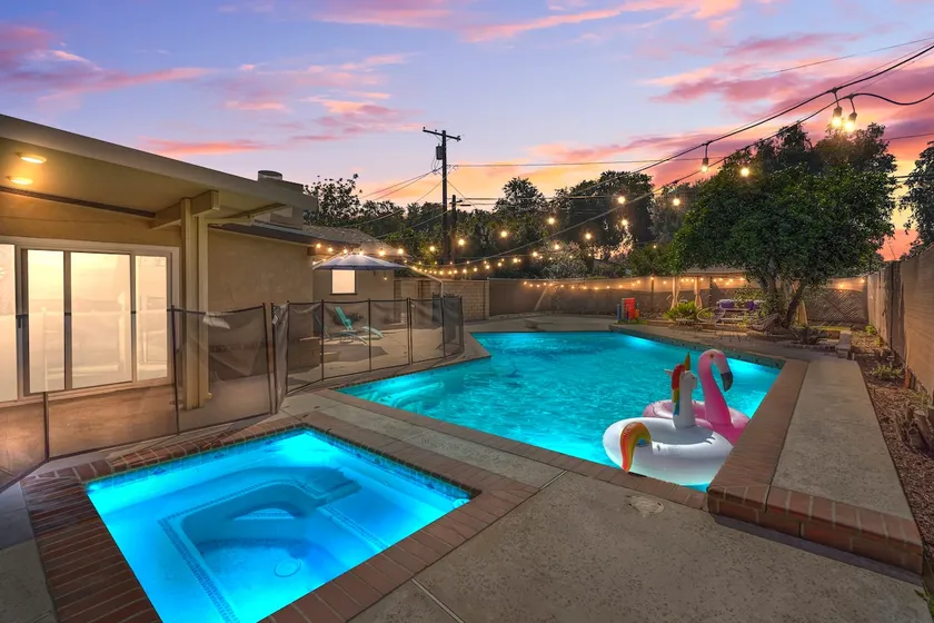 Pool, Fire Pit & Game Room - Family-Friendly Home! - Image 1