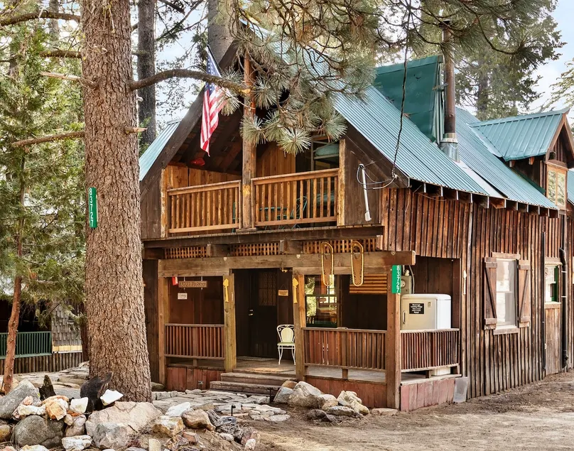 Historic Cabin—Walk to Big Tree—In Kings Canyon NP - Image 1