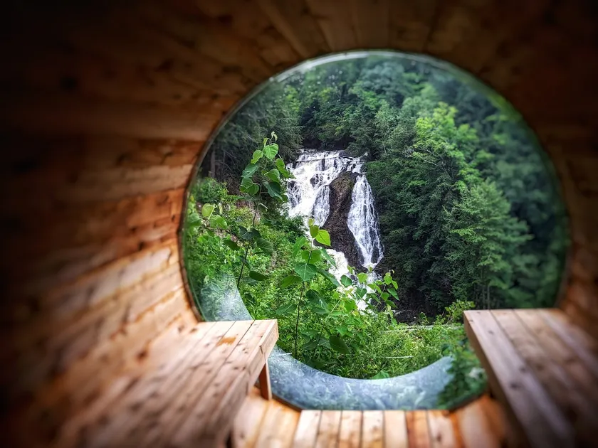 THE FALLS | VILLA • Montebello - Image 1