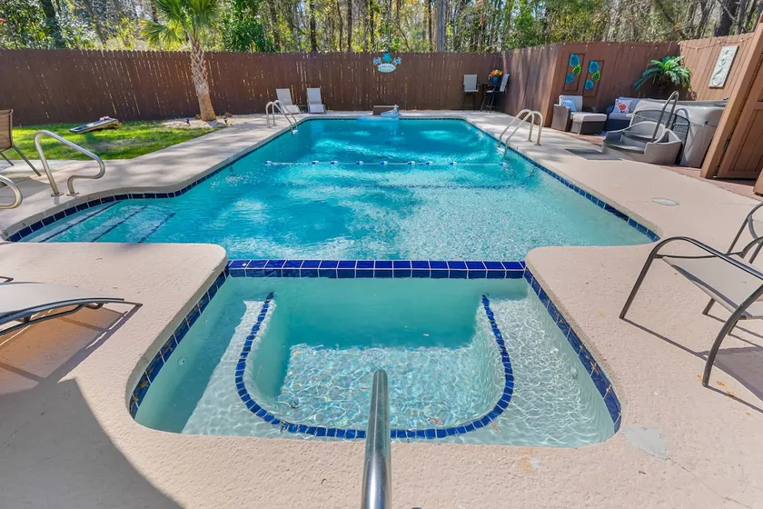 Myrtle Beach Private Oasis - 6 BR/Sleeps 15 - Image 1