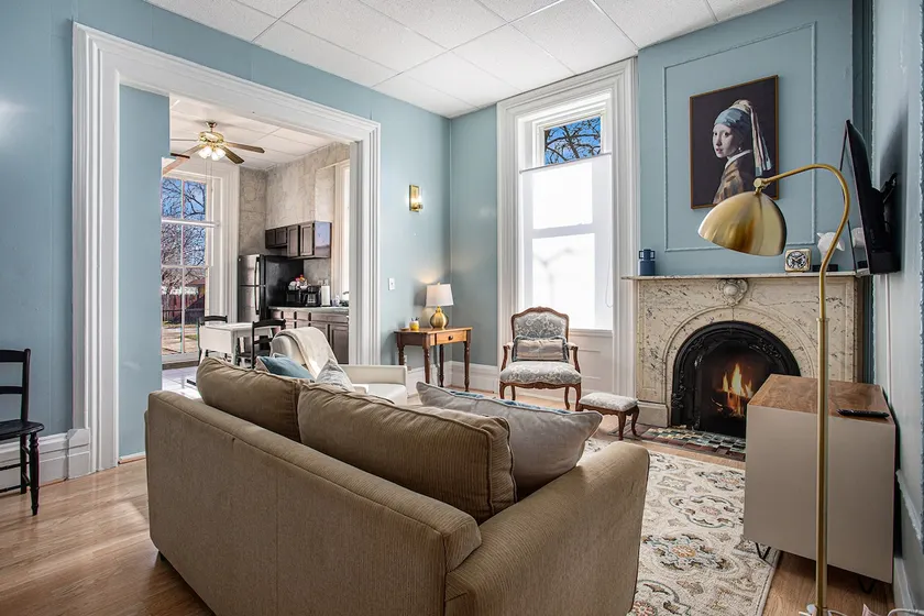Elizabeth's Entire Apt @ Historic McCormick House - Image 1