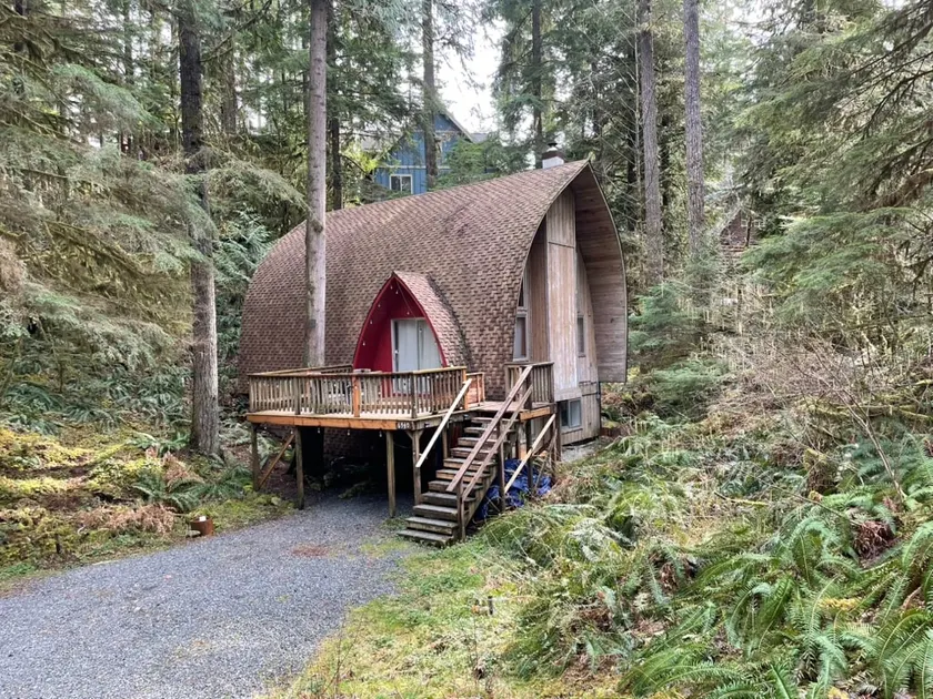 The Lazy A Cabin: Rustic Charm + Modern Comfort! - Image 1