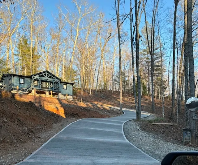 Fontana Lake - Bryson City -Blue Moon Cabin - Image 1