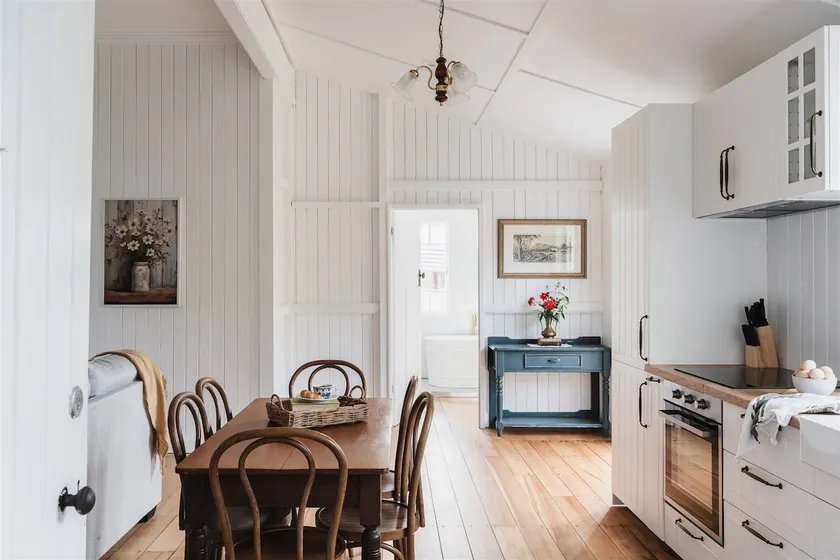 Pierpoint Country Cottage - Image 1