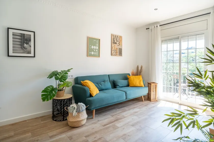 15 minutes from downtown and the beach - Image 1