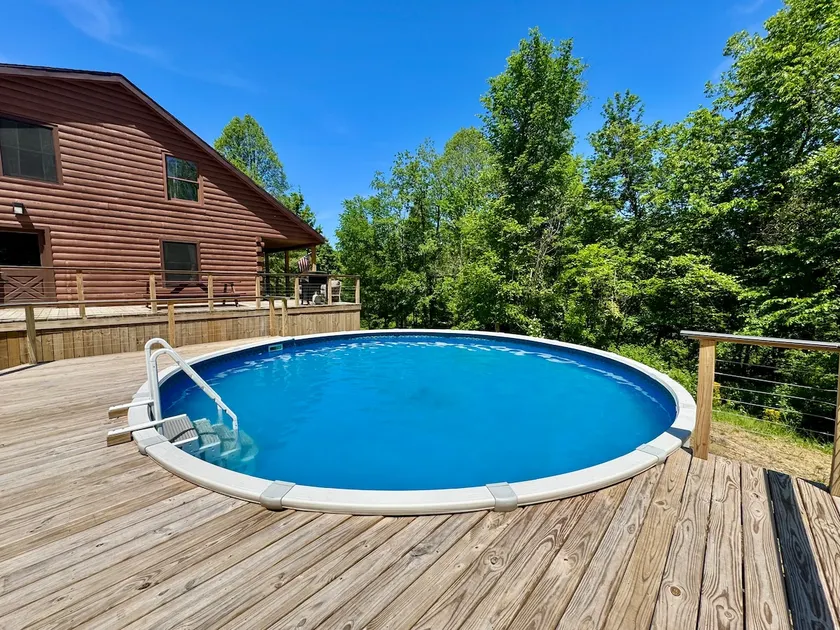 Luxury Lodge Hocking Hills with Pool and Hot Tub - Image 1