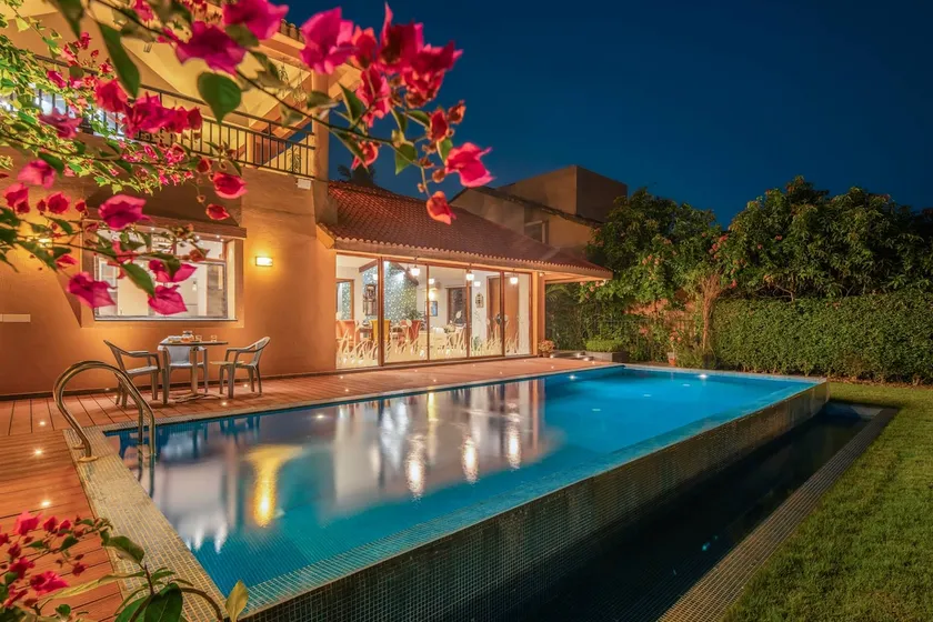 ISHVA Private Villa + Pool - Image 1
