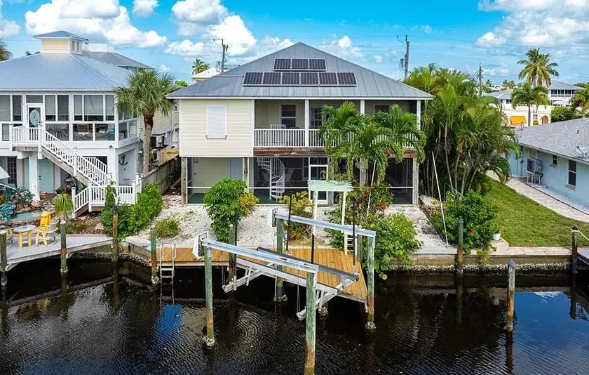 Key West Style Home w/ Hot Tub & Boat Lift - Image 1