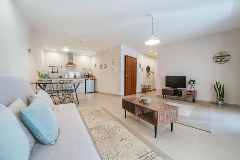 Nelly's Home - Image 1