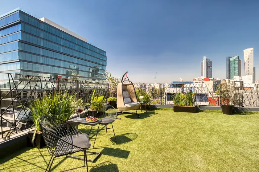 Rooftop+Gym+C/Business | Downtown and Urban Space - Image 1