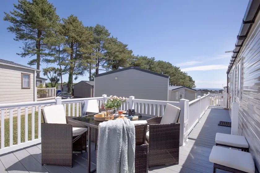 Cheerful holiday home at Landscove Holiday Park in Brixham - Image 1