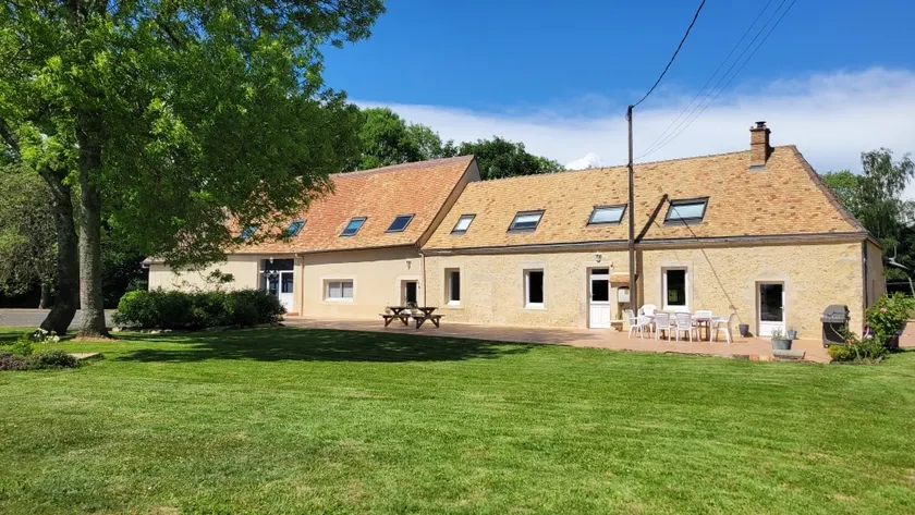 Country House - Image 1