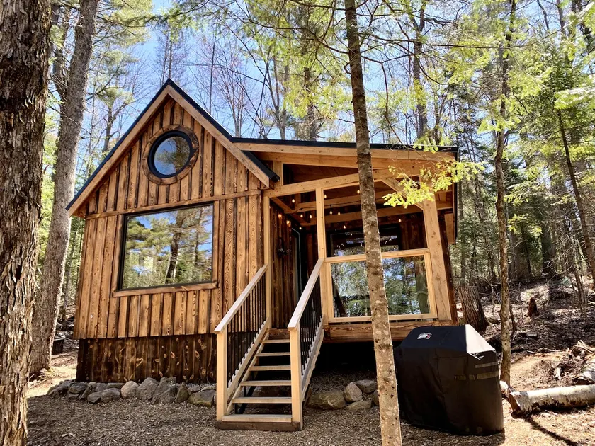 Secluded Lakeside Retreat - Atkins Hideaway - Image 1