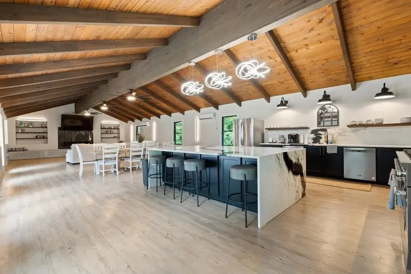 Ivy and Oak | Largest Airbnb in Oxford - Image 1