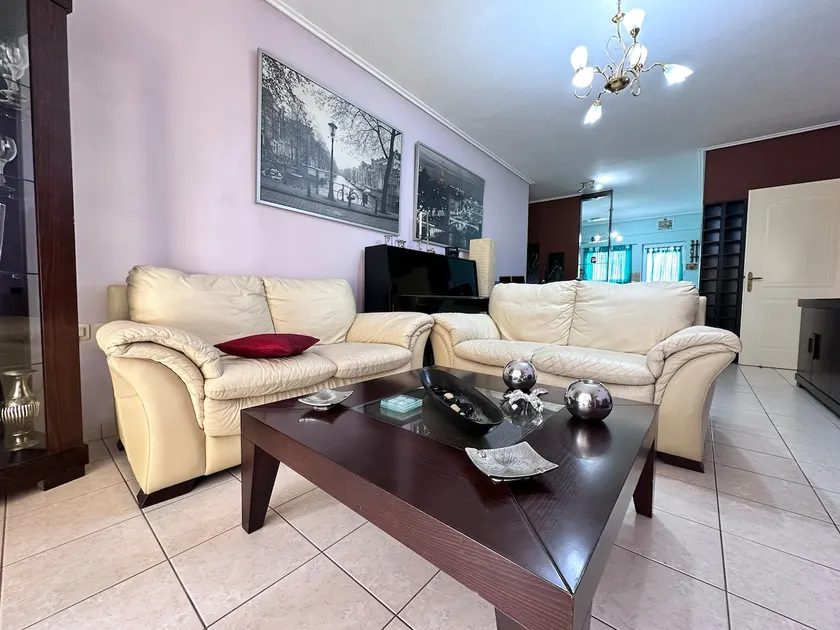 Quiet apartment in Elefsina - Image 1