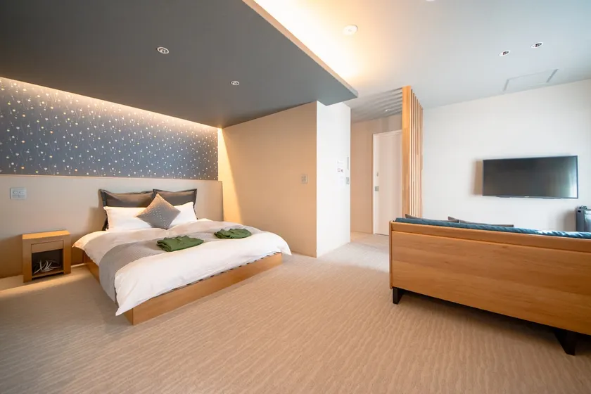 Hotel Kanon * 40 minutes from Namba by JR Yamatoji Express, 5 minutes on foot from Nara Station, deluxe double apartment - Image 1