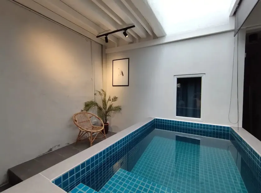 Heritage House 5BR with Dipping Pool, Central Location Near Street Art 47 - Image 1