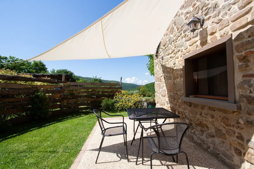 Tuscan stone farmhouse studio with private terrace - Image 1