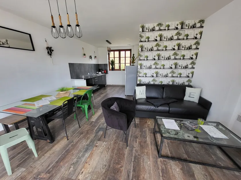 2-5-person apartment, terrace, Wi-Fi, gym, parking - Image 1