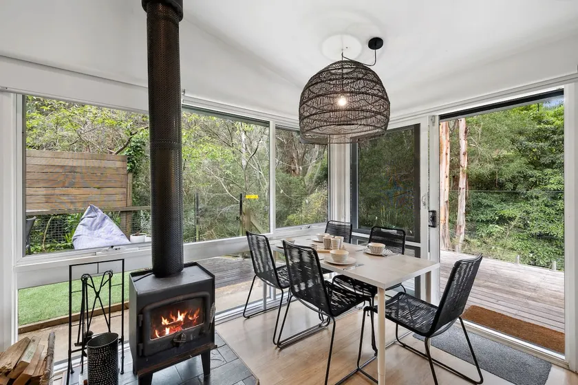 River House 1 - Lorne Holiday Stays - Image 1