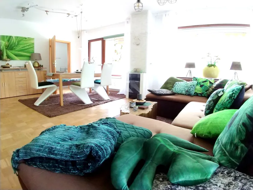Cozy 120 m² with lots of nature in the 3-city corner - Image 1