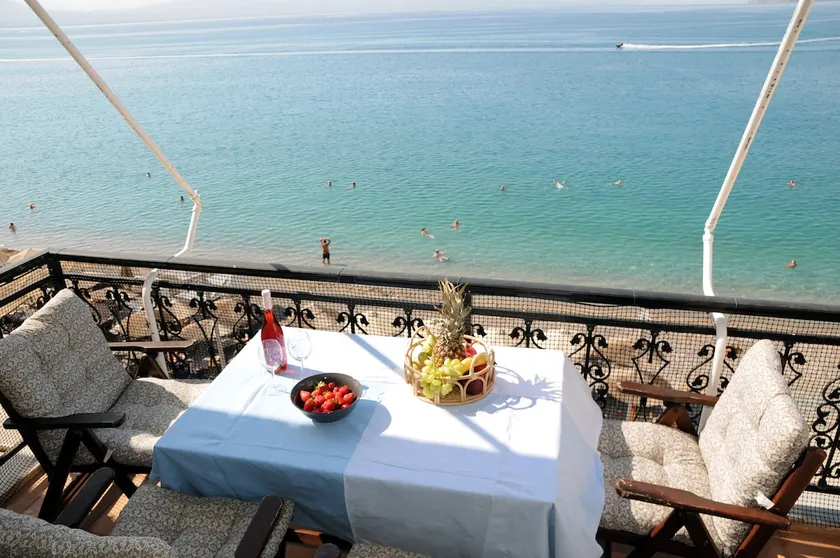 Amazing condo by the beach - Image 1