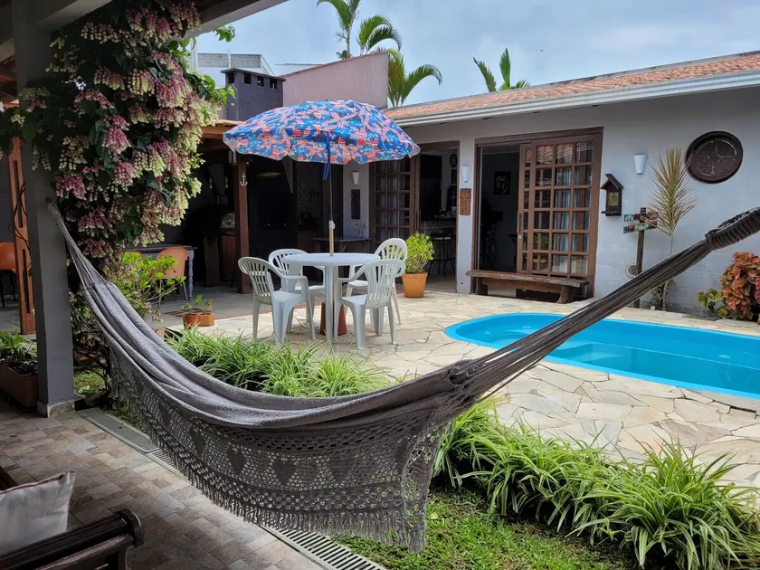 4 bedrooms + swimming pool + barbecue area + pizza oven + Wi-Fi - Image 1