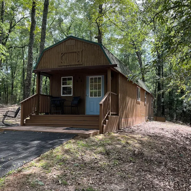 Cozy Cabin in the Woods - Image 1