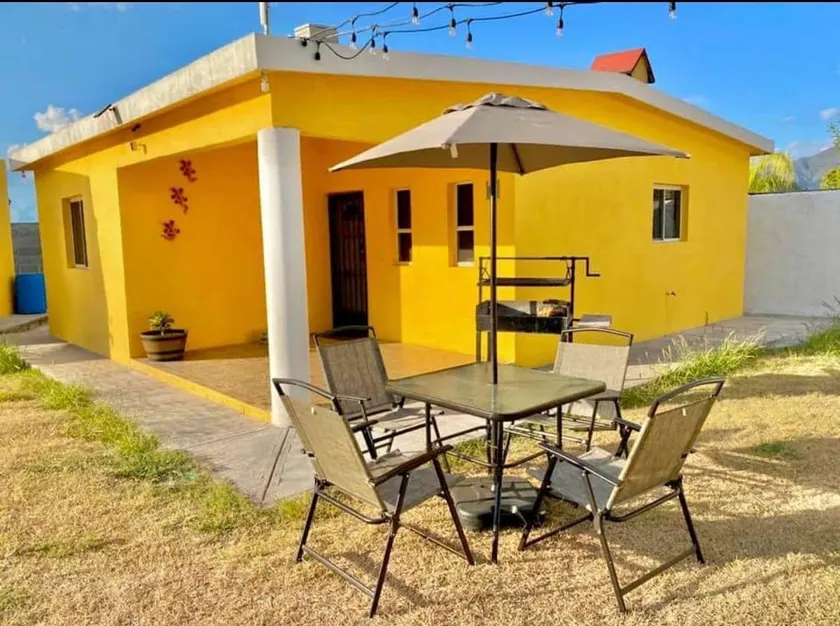 House with 2 bedrooms, kitchen, 1 bathroom & WIFI. - Image 1