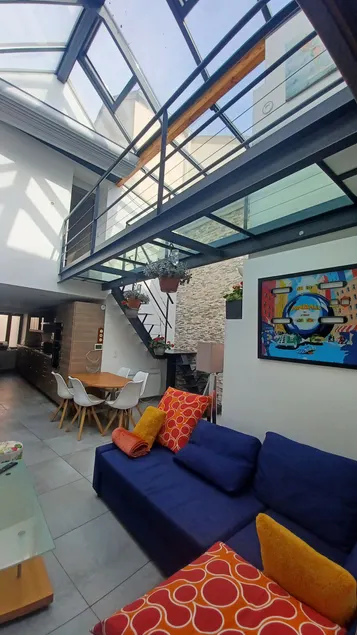 The contemporary loft planetarium in the heart of the center - Image 1